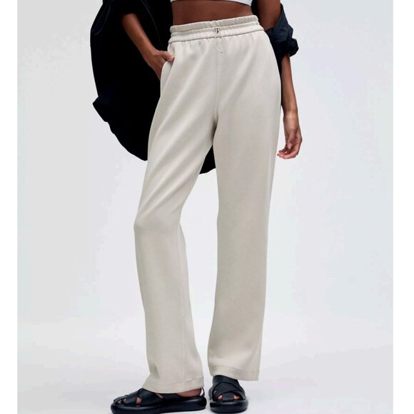 Lululemon Softstreme High-Rise Pant Regular Light Grey Size 8 - Picture 13 of 16